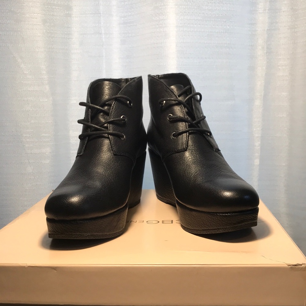 NWB BCBG lace up booties